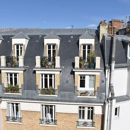 Artist Loft Apartment Paris
